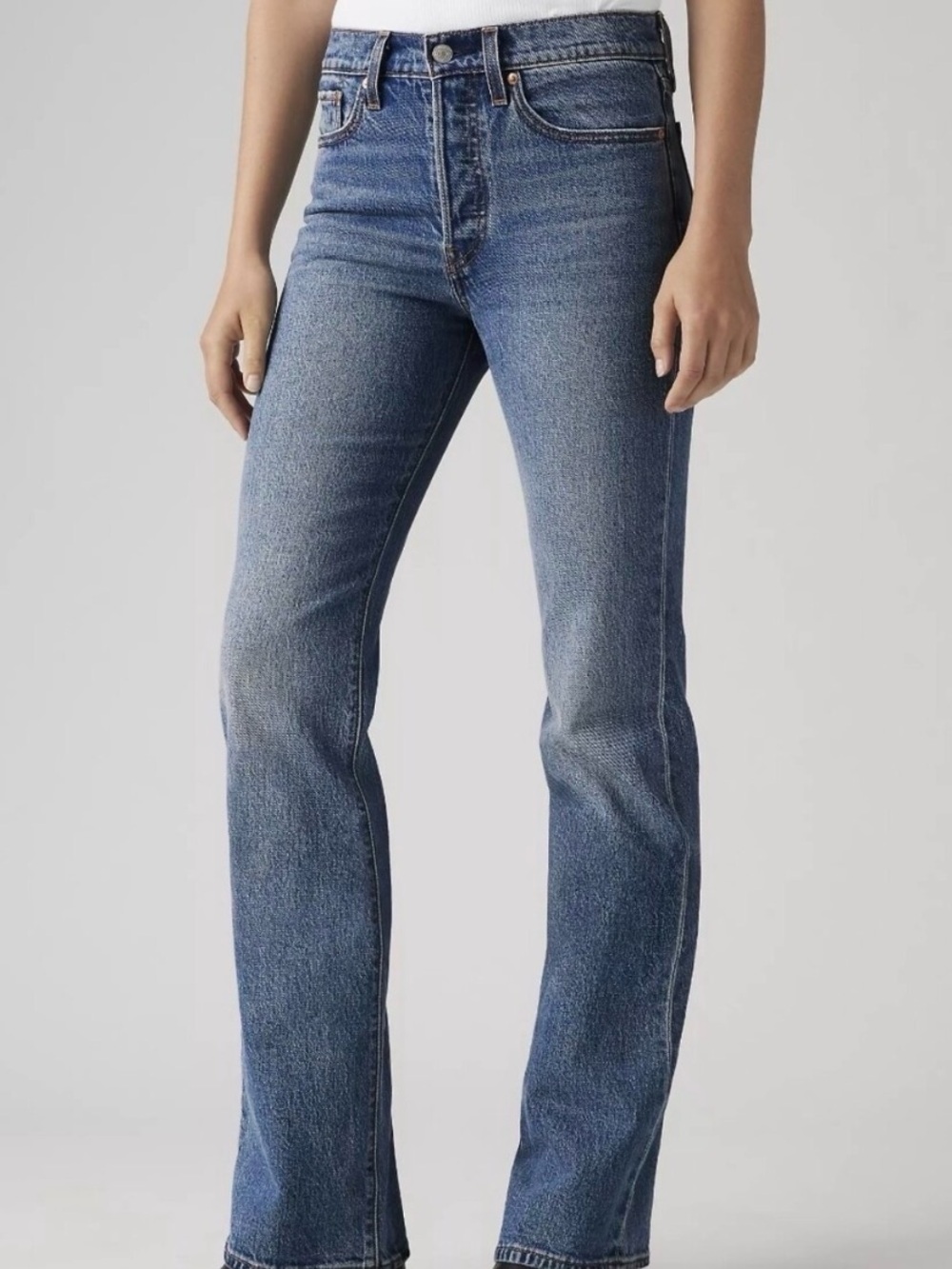 LEVI’S Wedgie Bootcut Premium Denim Jeans 28 Medium Wash 31 1/4” Inseam EUC